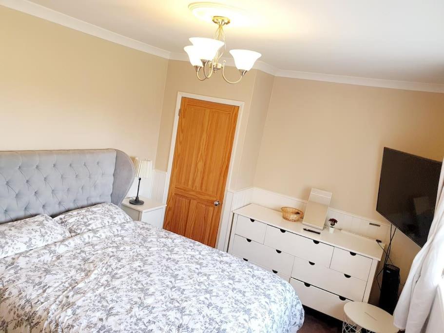 Aveley Specious 3Bed Property With Parking & Large Garden מראה חיצוני תמונה