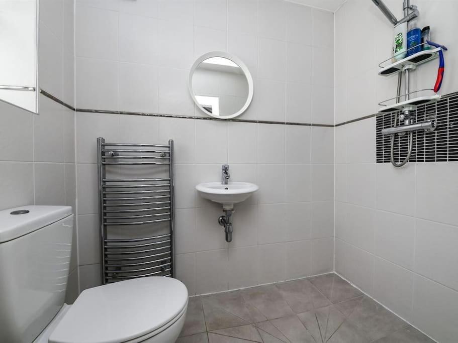 Aveley Specious 3Bed Property With Parking & Large Garden מראה חיצוני תמונה
