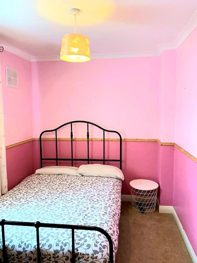 Aveley Specious 3Bed Property With Parking & Large Garden מראה חיצוני תמונה